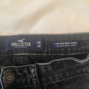 Hollister Low Rise Super Skinny Black Jeans